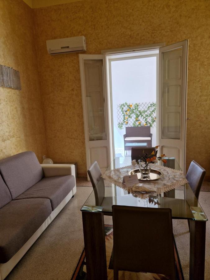 Tamborino Terrace Apartment - Salento Apartments Collection Lecce Luaran gambar